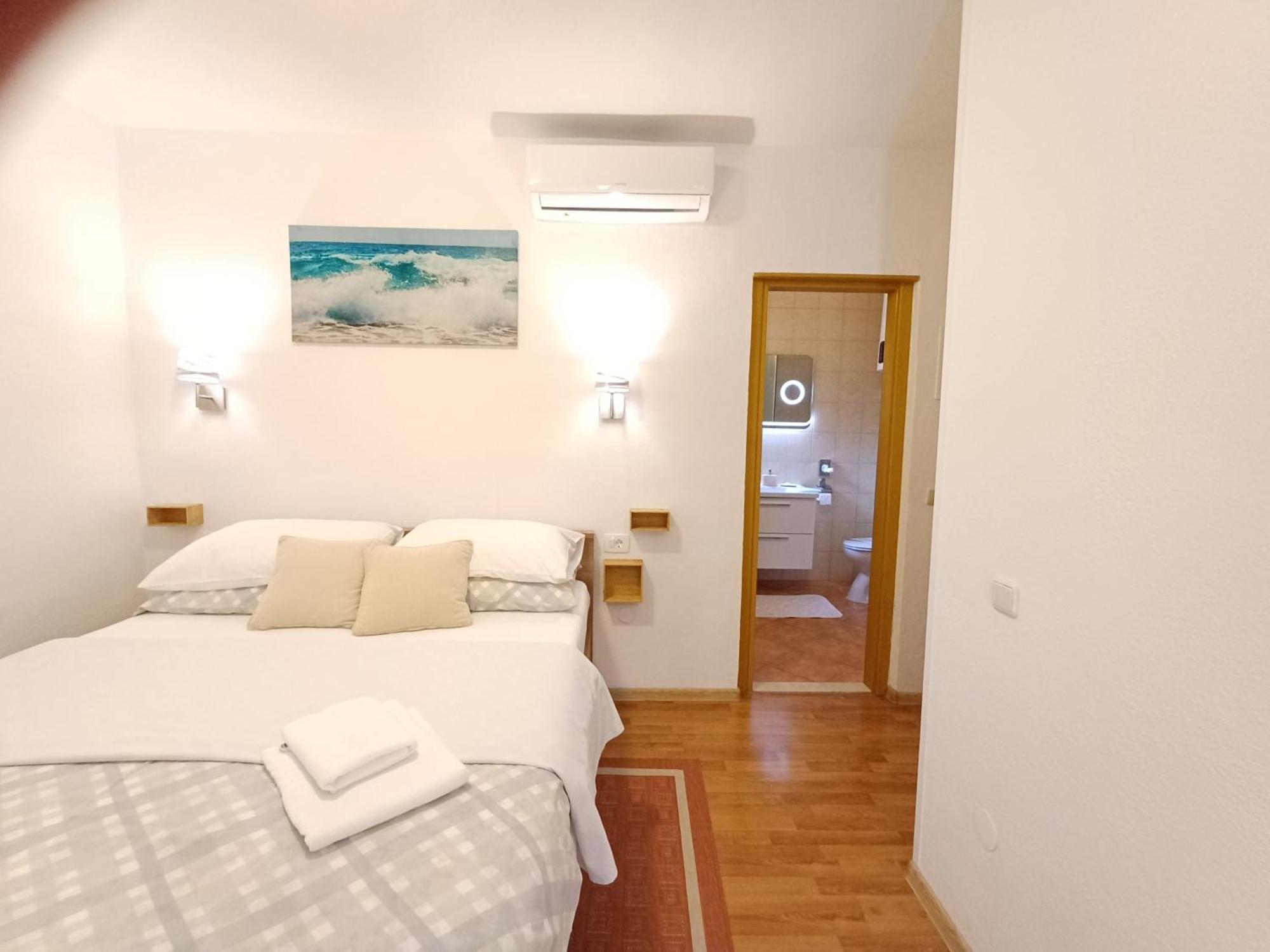 Apartments Jaksic Трогир Экстерьер фото