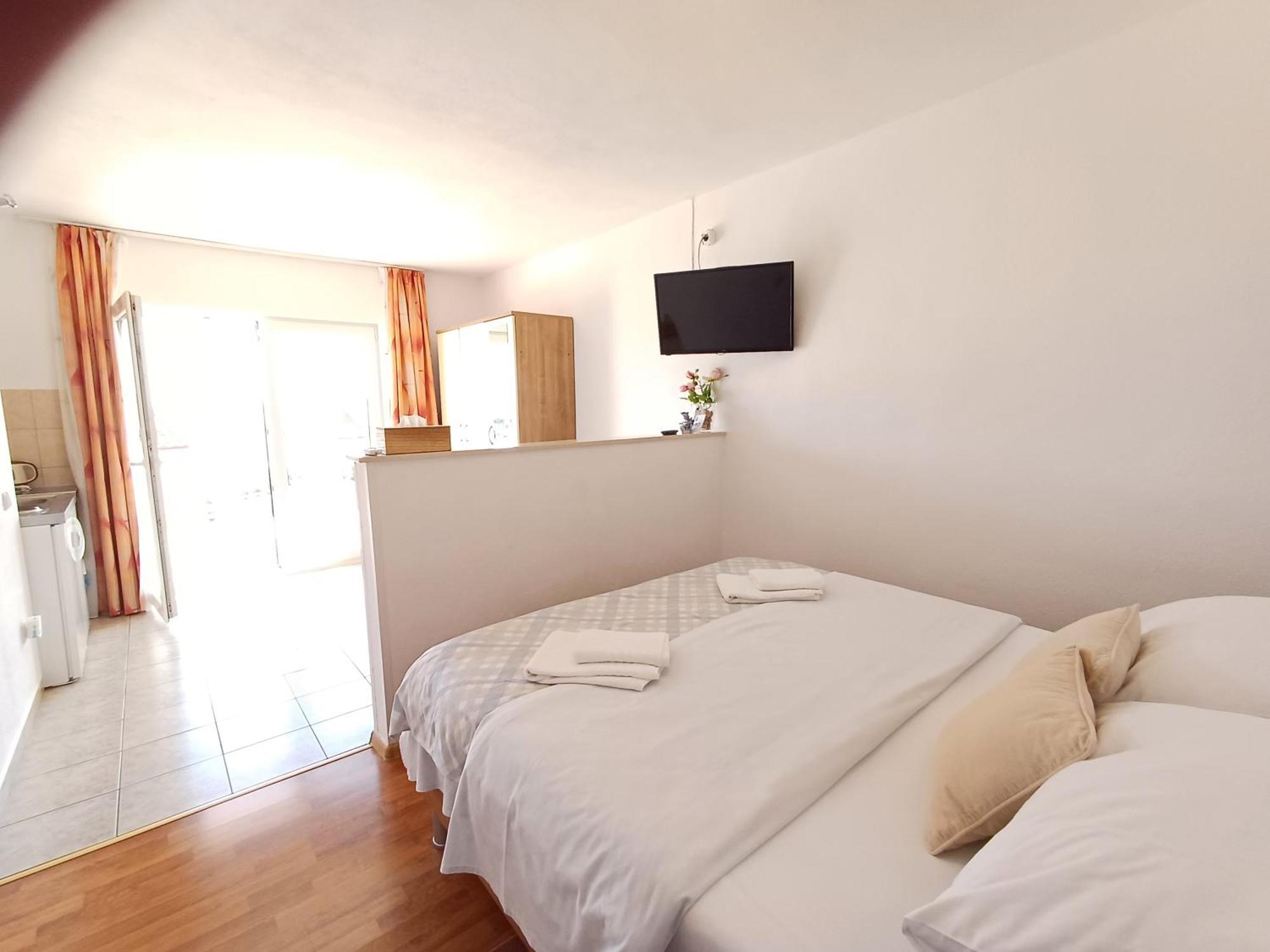 Apartments Jaksic Трогир Экстерьер фото